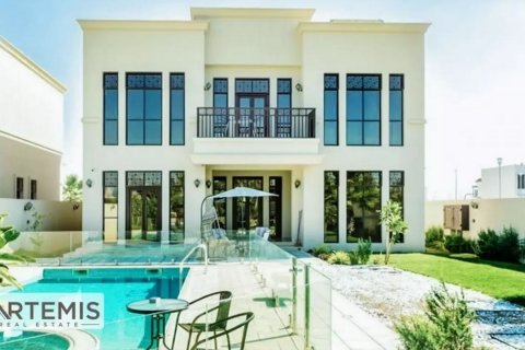 Villa sa Jumeirah Park, Dubai, UAE 4 silid-tulugan, 420 sq.m. № 50178 - larawan 1