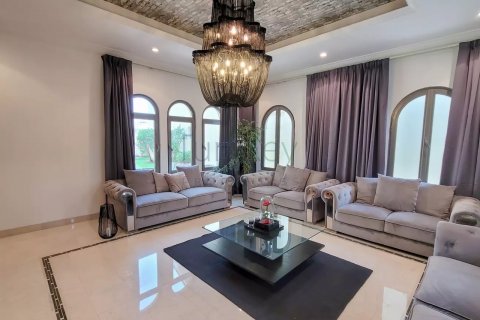 Villa sa Palm Jumeirah, Dubai, UAE 4 silid-tulugan, 465 sq.m. № 50267 - larawan 9
