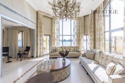 Villa sa Palm Jumeirah, Dubai, UAE 4 silid-tulugan, 622 sq.m. № 53960 - larawan 9