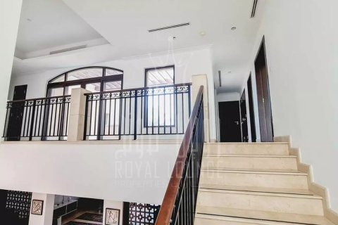 Villa sa Saadiyat Island, Abu Dhabi, UAE 4 silid-tulugan, 695 sq.m. № 74984 - larawan 8