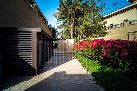 Villa sa Saadiyat Island, Abu Dhabi, UAE 4 silid-tulugan, 695 sq.m. № 74984 - larawan 10