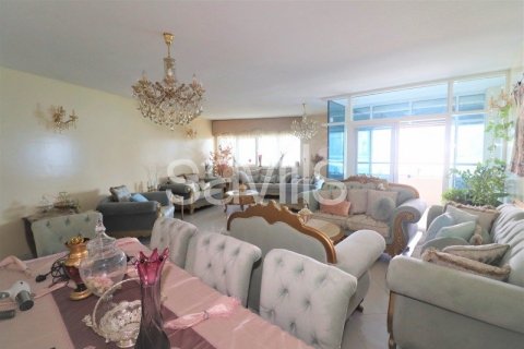 Apartment sa Al Khan, Sharjah, UAE 3 silid-tulugan, 246.7 sq.m. № 76051 - larawan 10