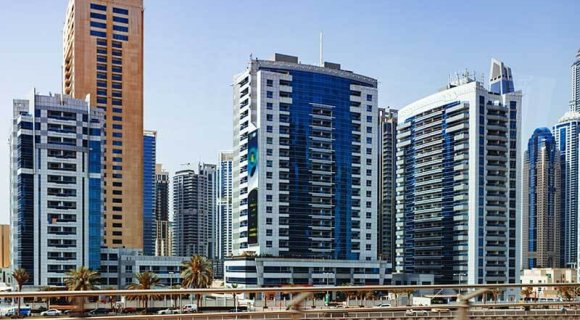 How to buy a car in the UAE as a foreigner?