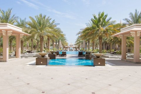 Projekt deweloperski GRANDEUR RESIDENCES w Palm Jumeirah, Dubai, ZEA nr 65246 - zdjęcie 3