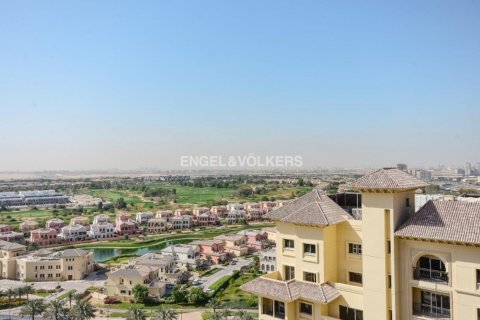 Apartamento para venda em Jumeirah Golf Estates, Dubai, EAU 4 quartos, 216.28 m2 № 19629 - foto 2