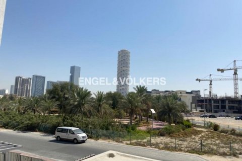 Villa para venda em Jumeirah Village Circle, Dubai, EAU 3 quartos, 251.58 m2 № 19598 - foto 11