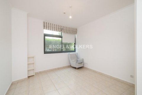 Apartamento para arrendamento em The Views, Dubai, EAU 3 quartos, 260.03 m2 № 18256 - foto 9