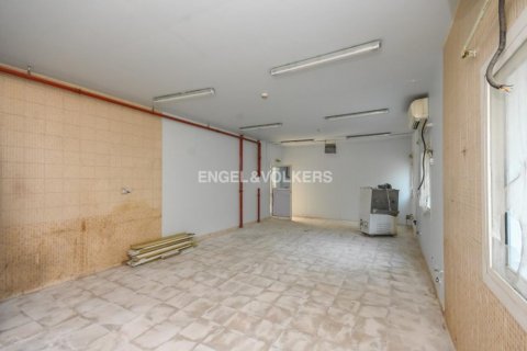 Campo de trabalho para arrendamento em Al Quoz, Dubai, EAU 929.02 m2 № 27785 - foto 15