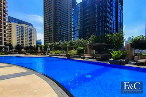 Apartamento para arrendamento em Downtown Dubai (Downtown Burj Dubai), Dubai, EAU 3 quartos, 242.5 m2 № 44564 - foto 14