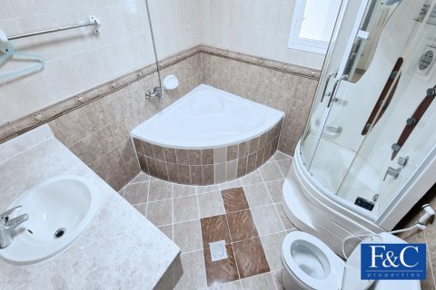 Villa para arrendamento em Al Barsha, Dubai, EAU 5 quartos, 650.3 m2 № 44893 - foto 8