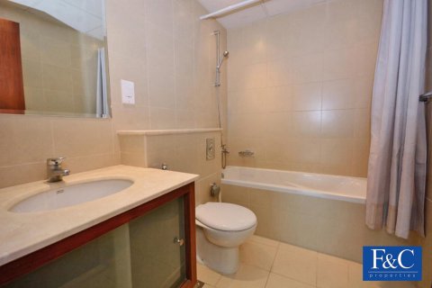 Apartamento para arrendamento em Dubai Marina, Dubai, EAU 3 quartos, 191.4 m2 № 44882 - foto 15