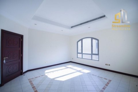 Villa para venda em Palm Jumeirah, Dubai, EAU 4 quartos, 676.14 m2 № 63235 - foto 2