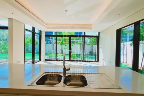 Villa para venda em Saadiyat Island, Abu Dhabi, EAU 4 quartos, 686 m2 № 74987 - foto 5