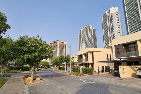 Projecto de desenvolvimento BROOKFIELD em Dubai, EAU № 77670 - foto 9