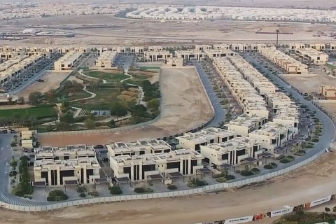 Projecto de desenvolvimento ROCHESTER VILLAS em Dubai, EAU № 77662 - foto 2
