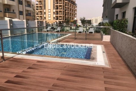 Clădire de vânzare în International City, Dubai, EAU 10124.86 mp.  №17876 - poză 4