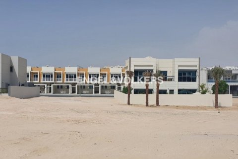 Pământ de vânzare în Al Furjan, Dubai, EAU 615.38 mp.  №20156 - poză 3