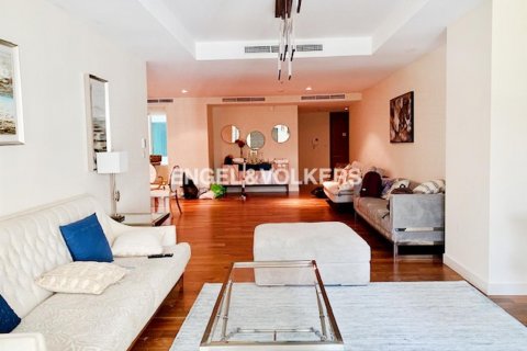 Apartament de vânzare în DIFC, Dubai, EAU 3 dormitoare, 201.97 mp.  №19631 - poză 1