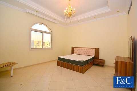 Vilă de închiriat în Al Barsha, Dubai, EAU 7 dormitoare, 1393.5 mp.  №44945 - poză 9