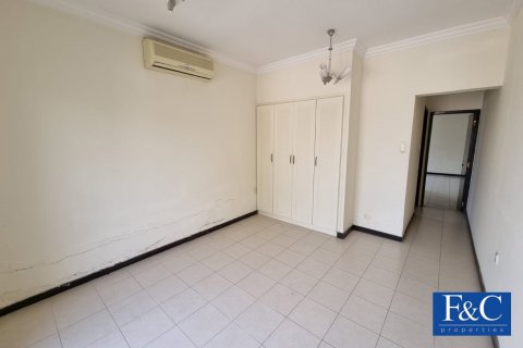 Vilă de închiriat în Jumeirah, Dubai, EAU 4 dormitoare, 557.4 mp.  №44922 - poză 4