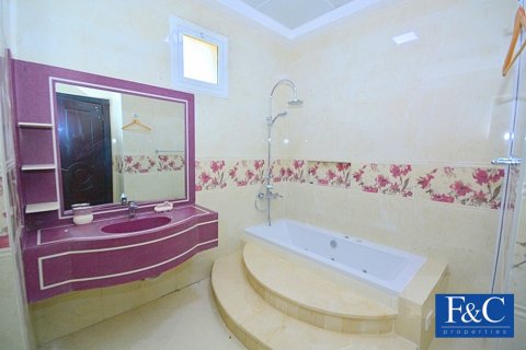 Vilă de închiriat în Al Barsha, Dubai, EAU 7 dormitoare, 1393.5 mp.  №44945 - poză 19