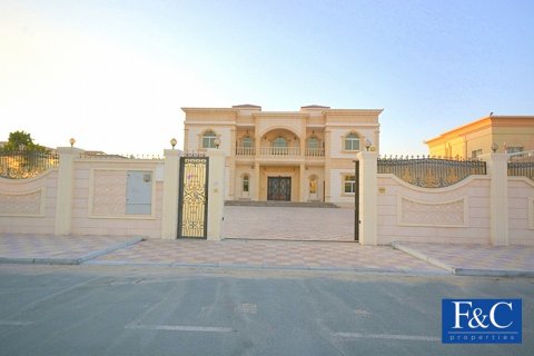 Vilă de închiriat în Al Barsha, Dubai, EAU 7 dormitoare, 1393.5 mp.  №44945 - poză 1