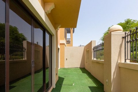 Bloomingdale - poză 3