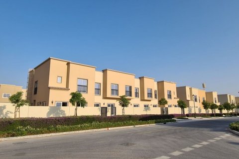 Complex rezidențial AMARANTA în Dubai Land, Dubai, EAU №61555 - poză 9