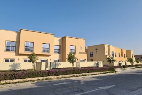 Complex rezidențial AMARANTA în Dubai Land, Dubai, EAU №61555 - poză 10
