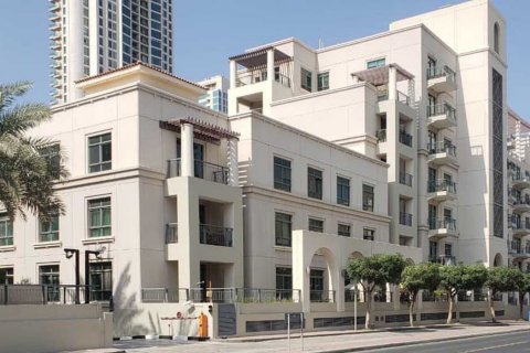Complex rezidențial ARNO în The Views, Dubai, EAU №65236 - poză 3