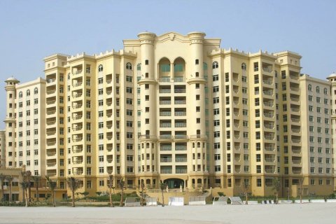 Complex rezidențial SHORELINE APARTMENTS în Palm Jumeirah, Dubai, EAU №68570
