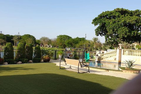 Vilă de vânzare în Jumeirah Islands, Dubai, EAU 5 dormitoare, 502 mp. №79654 - poză 19