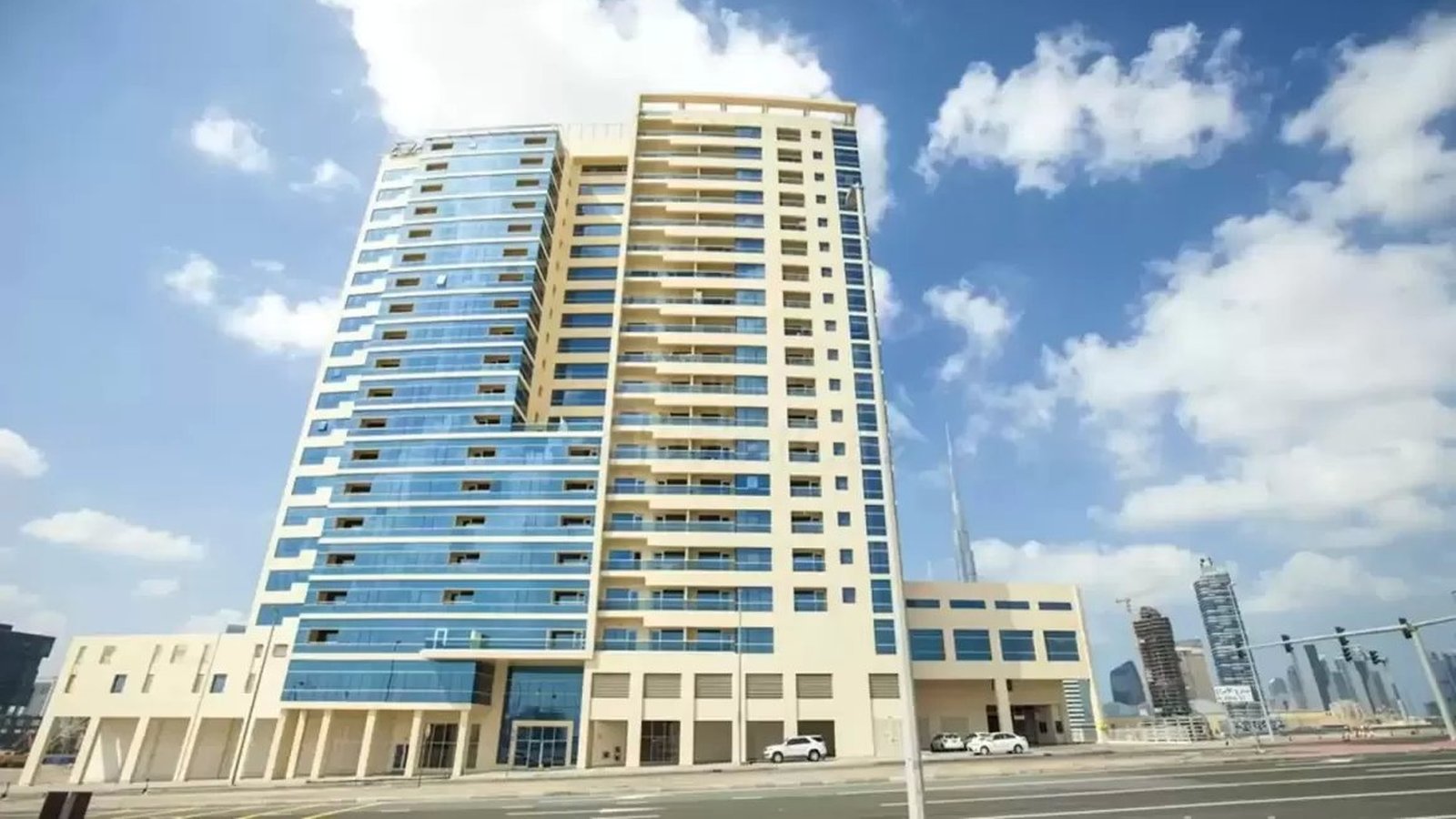 THE RESIDENCES AT BUSINESS CENTRAL