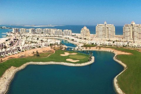 Недвижимость во фризонах Рас-Эль-Хаймы: Аль-Хамра Вилладж и Мина Аль-Араб