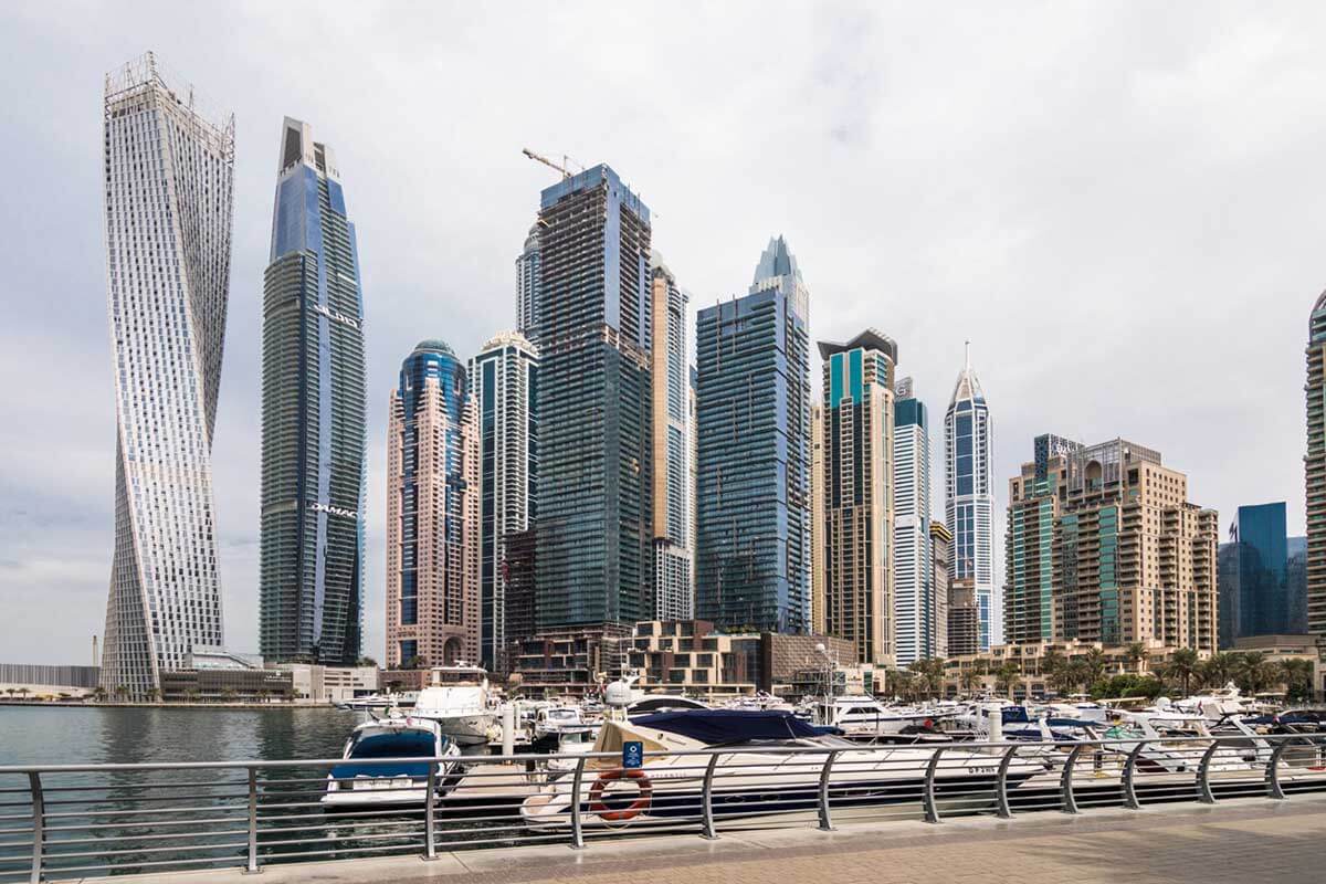 Отзывы переехавших россиян: как живут эмигранты и каков уровень жизни в Дубае?
