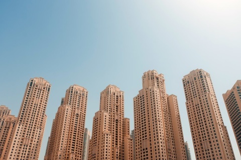 Объем жилья, переданного собственникам в Дубае, в 2021 году достигнет десятилетнего максимума