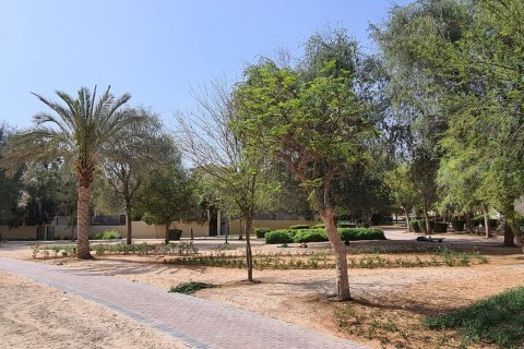 Жилой комплекс в Арабиан Ранчес, Дубай, ОАЭ - фото 3