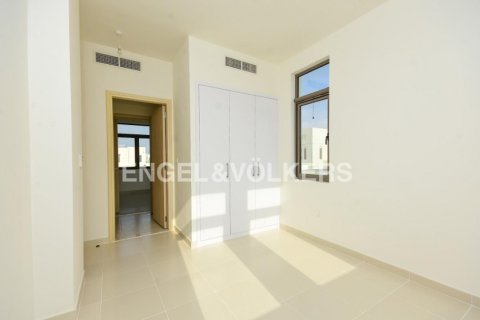 Vila v Reem, Dubai, SAE 4 spálne, 371.79 m2 č. 19472 - Fotografia 14