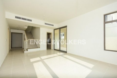 Vila v Reem, Dubai, SAE 4 spálne, 371.79 m2 č. 19472 - Fotografia 1