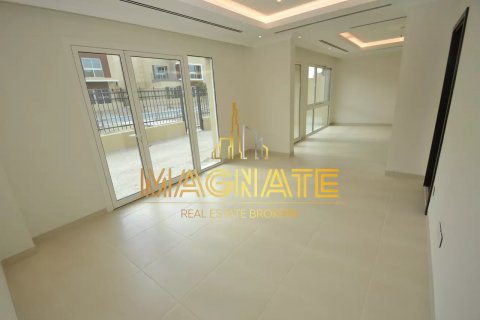 Vila v Al Barsha, Dubai, SAE 4 spálne, 401 m2 č. 50260 - Fotografia 5