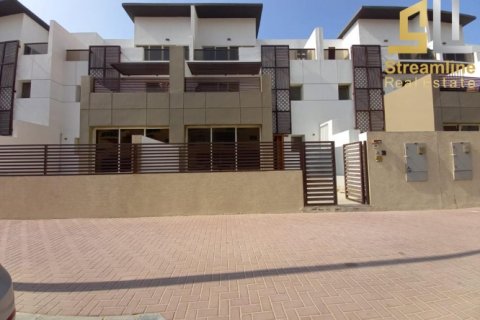 Vila u Jumeirah Village Circle, Dubai, UAE 4 spavaćih soba, 421 m2 Br. 7842 - fotografija 18
