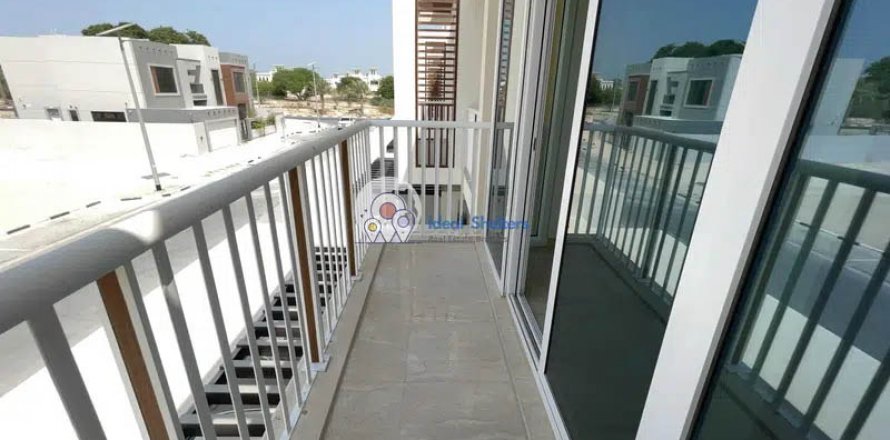 Vila u Al Furjan, Dubai, UAE 236 m2, 4 spavaćih soba Br. 50147