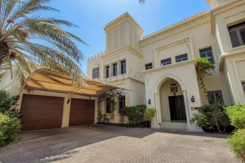Vila u Palm Jumeirah, Dubai, UAE 6 spavaćih soba, 650 m2 Br. 50263 - fotografija 1