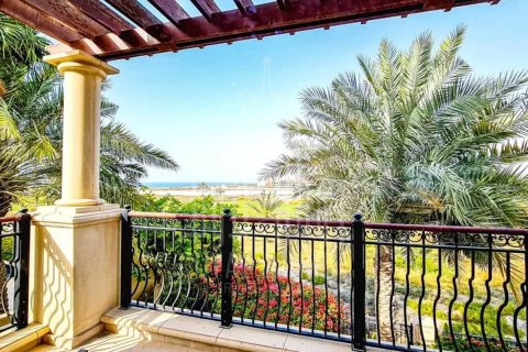 Vila na Saadiyat Island, Abu Dhabi, UAE 4 spavaćih soba, 695 m2 Br. 74984 - fotografija 4