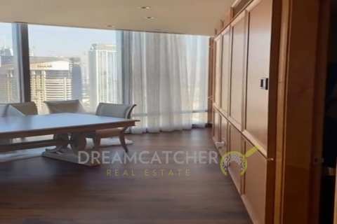 Apartman u Dubai, UAE 3 spavaćih soba, 215.81 m2 Br. 75835 - fotografija 1