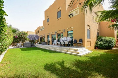 Villa till försäljning i Al Furjan, Dubai, UAE 5 sovrum, 423.73 kvm Nr. 18014 - fotografi 15