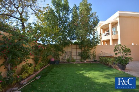 Villa uthyres i Umm Suqeim, Dubai, UAE 5 sovrum, 875.8 kvm Nr. 44875 - fotografi 28