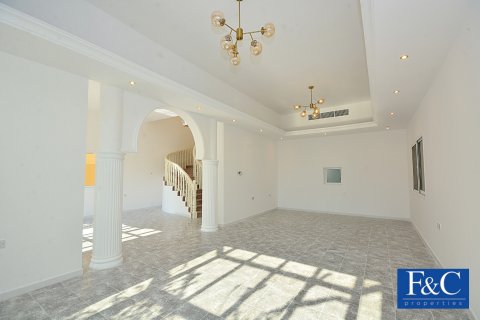 Villa uthyres i Umm Suqeim, Dubai, UAE 5 sovrum, 875.8 kvm Nr. 44875 - fotografi 4