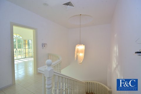Villa uthyres i Umm Suqeim, Dubai, UAE 5 sovrum, 875.8 kvm Nr. 44875 - fotografi 11