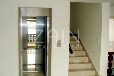 Villa till försäljning i Al Hamra Village, Ras Al Khaimah, UAE 5 sovrum, 507 kvm Nr. 51489 - fotografi 9